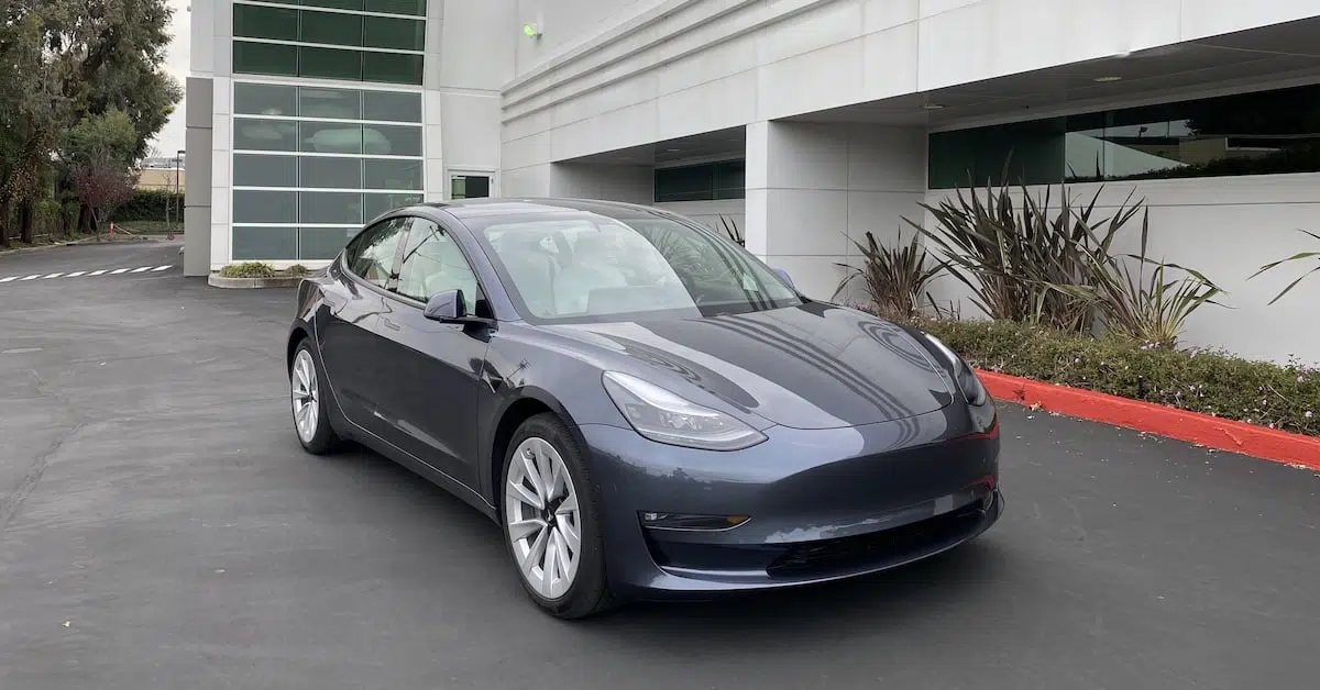 10 Tesla Model 3 Design Defects