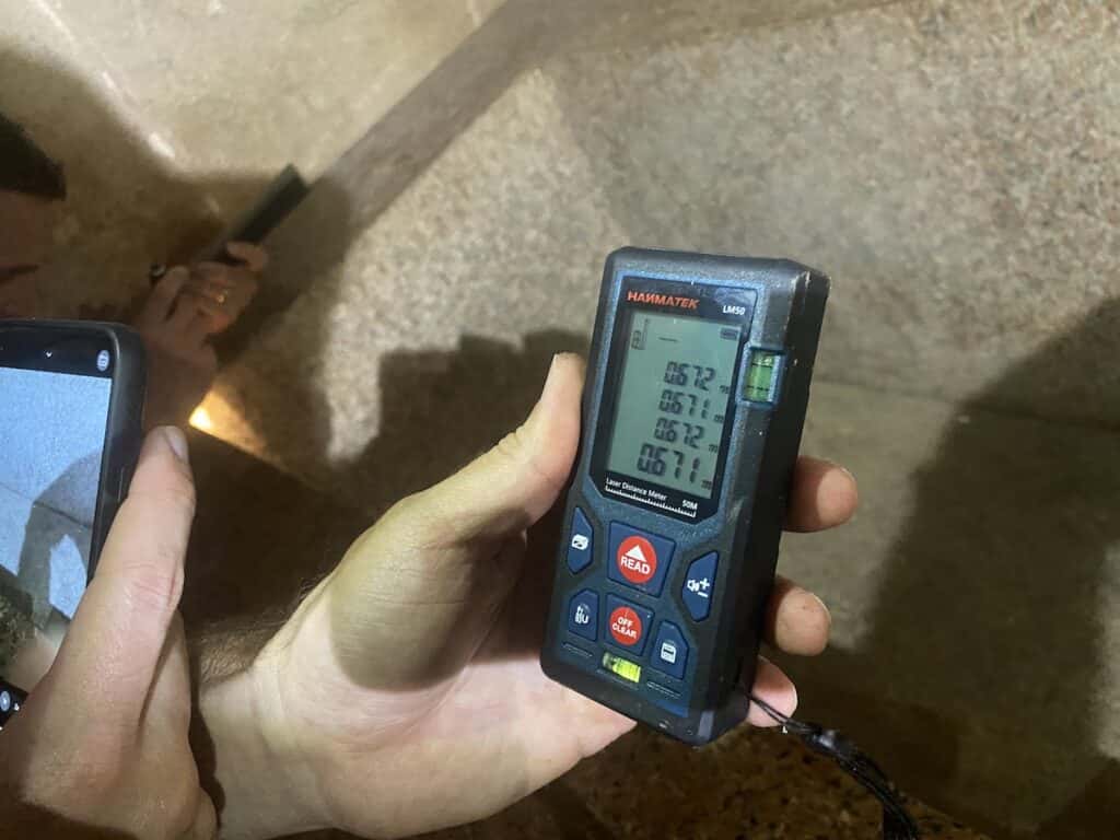 Inner box width at four corners is near identical.