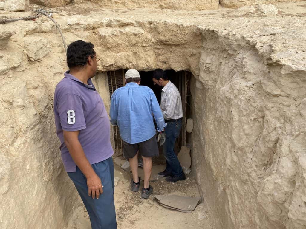 Osiris shaft doorway