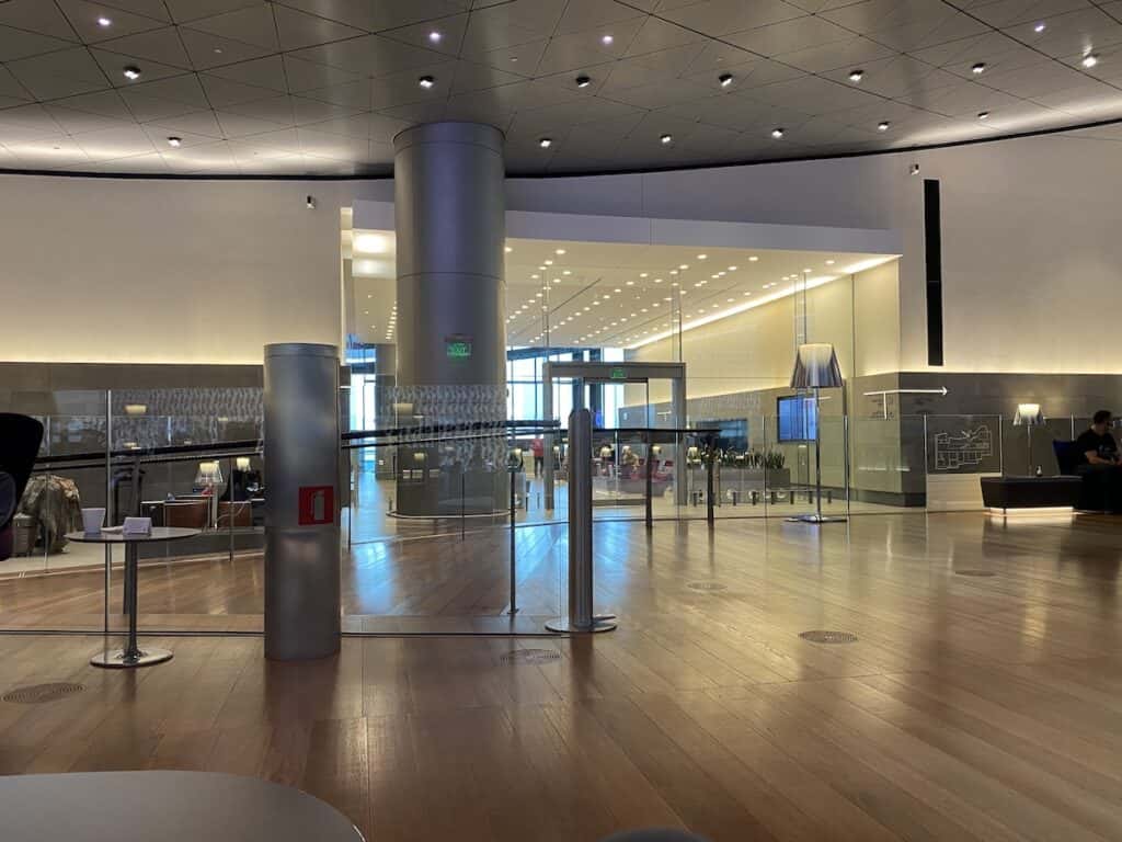 Al Mourjan Business Lounge