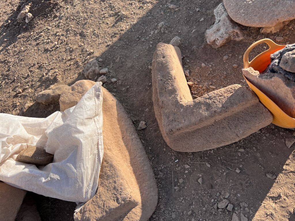 porthole stone fragments at Karahan Tepe