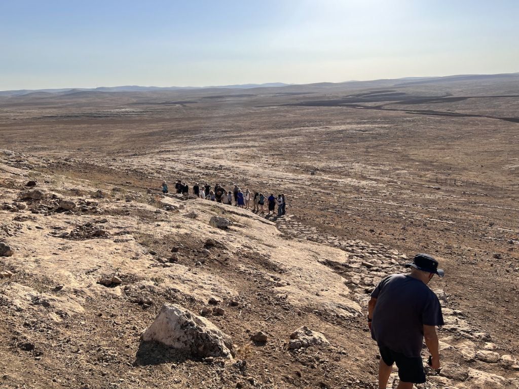 path to the unfinished t-shaped pillar