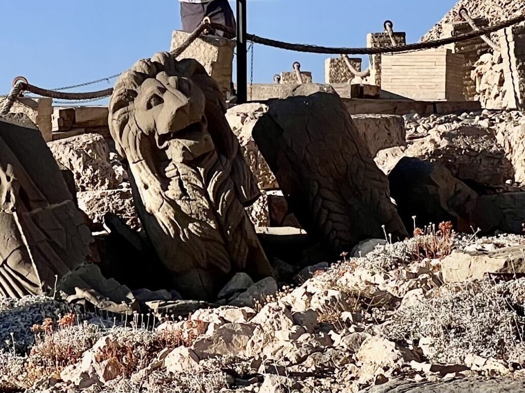 Aslan, lion statue at Mount Nemrut