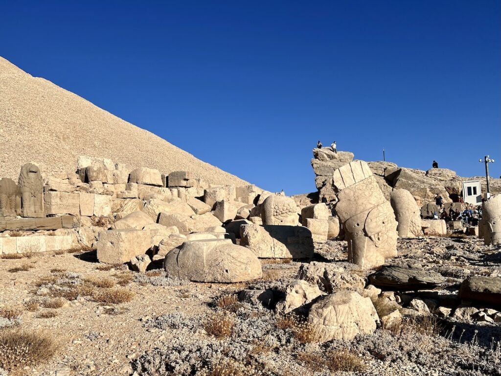 main statue site at mount nemrut