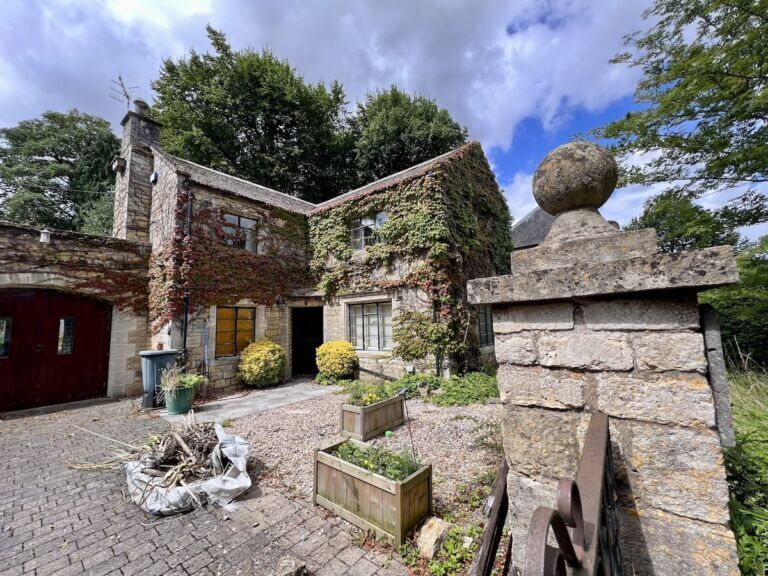 A house on one of the back roads at Bourton-on-the-Water