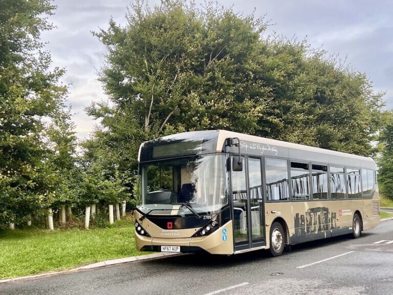 Stonehenge Private Tour Shuttle Bus