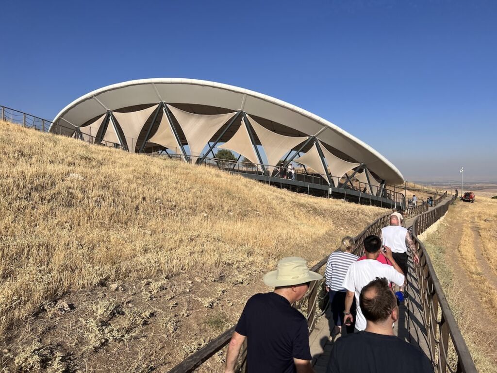 final pathway to the gobekli tepe tent