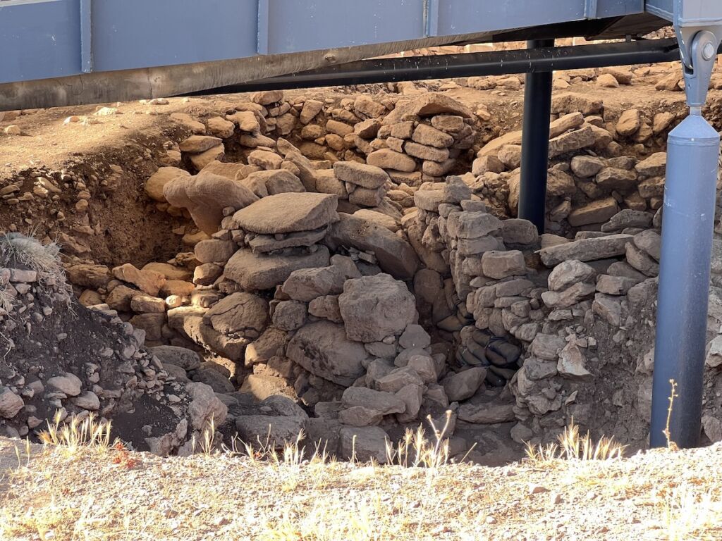 massive supports for the walkway
