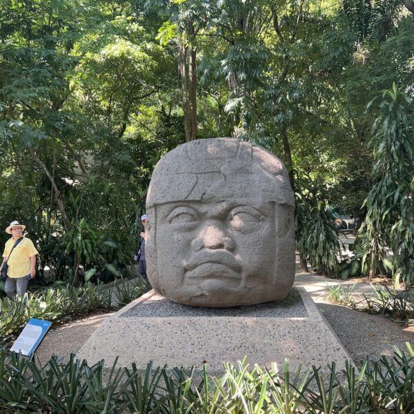 Olmec Head - La Venta Monument 1