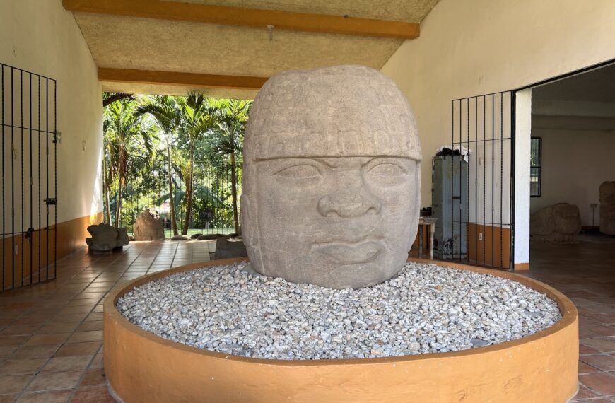 Olmec Head, San Lorenzo Monument 10