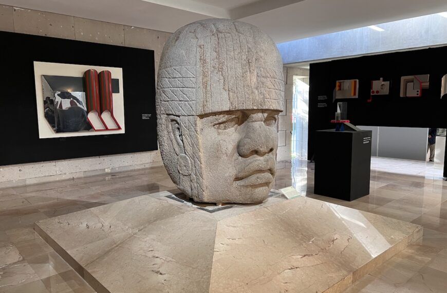 Olmec Head, San Lorenzo Monument 4