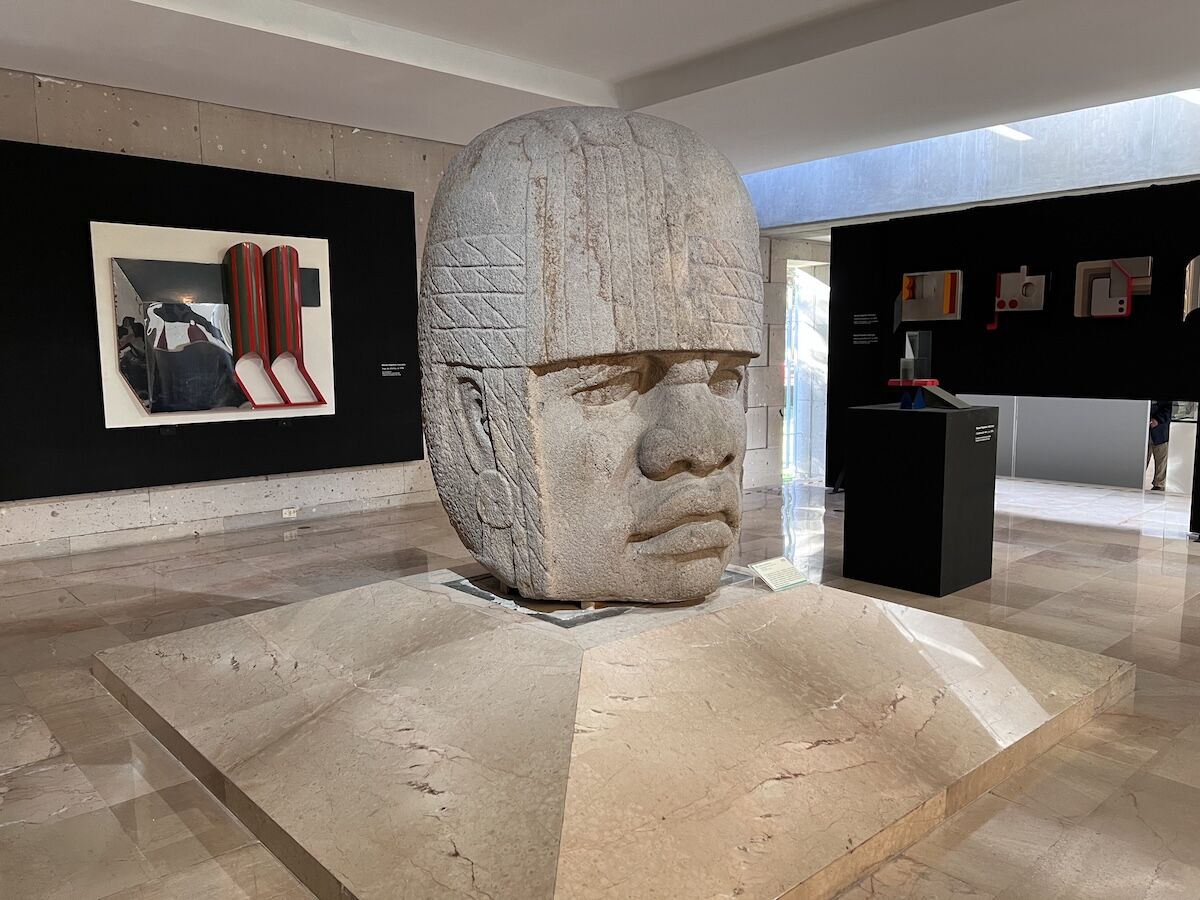 Olmec Head, San Lorenzo Monument 4