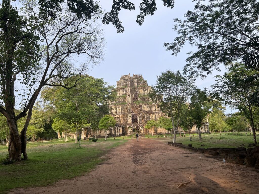 The dirt avenue leading through the trees to the Koh Ker pyramid